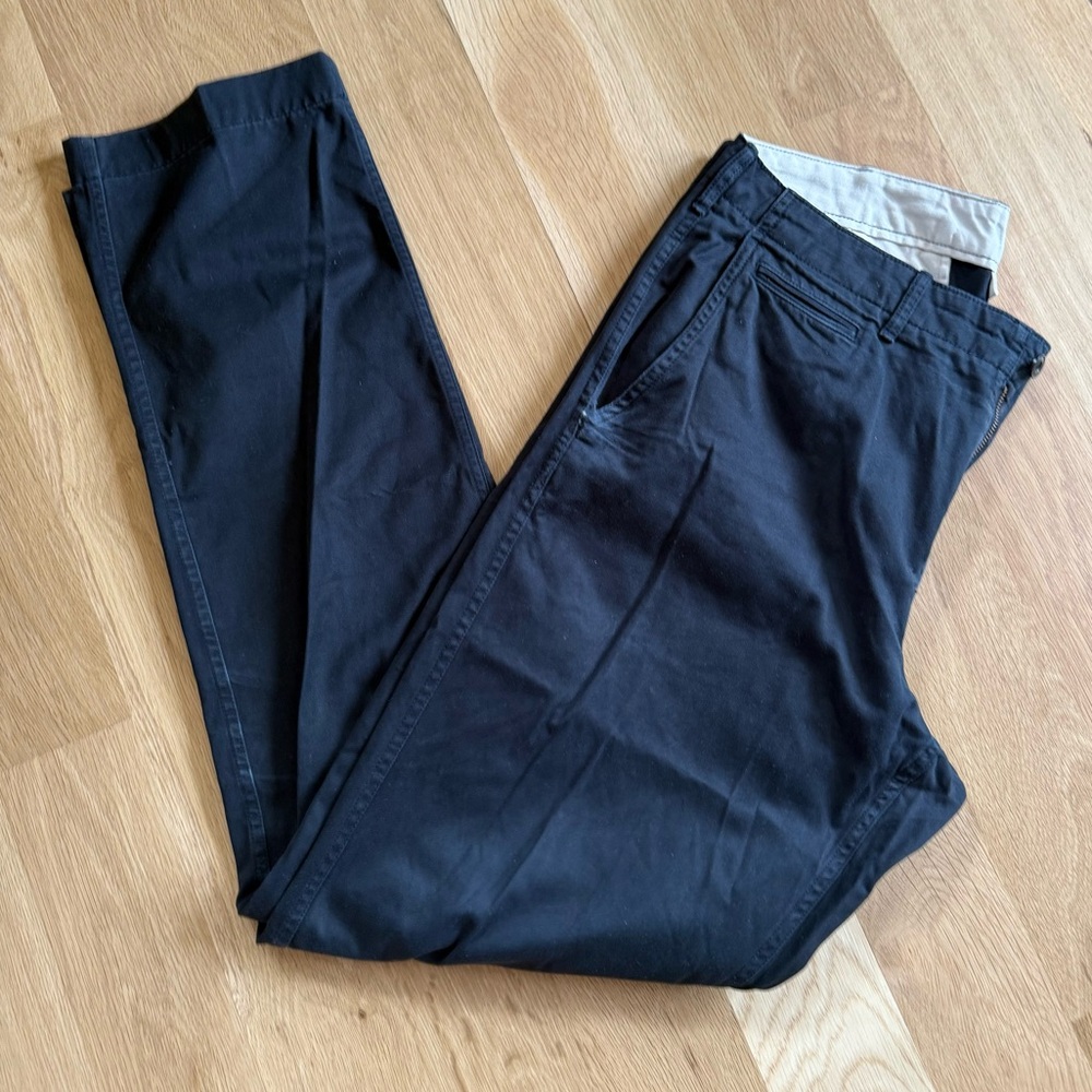Men’s Uniqlo Black Chino Pants - size 35/34